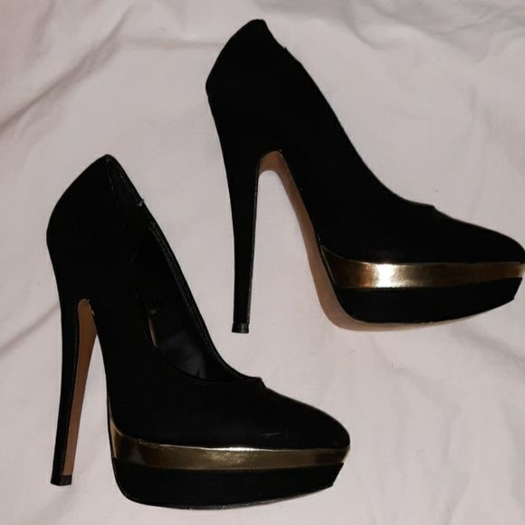 Forever 21 Black Platform Pumps w Gold Accent 6 - Picture 3 of 7
